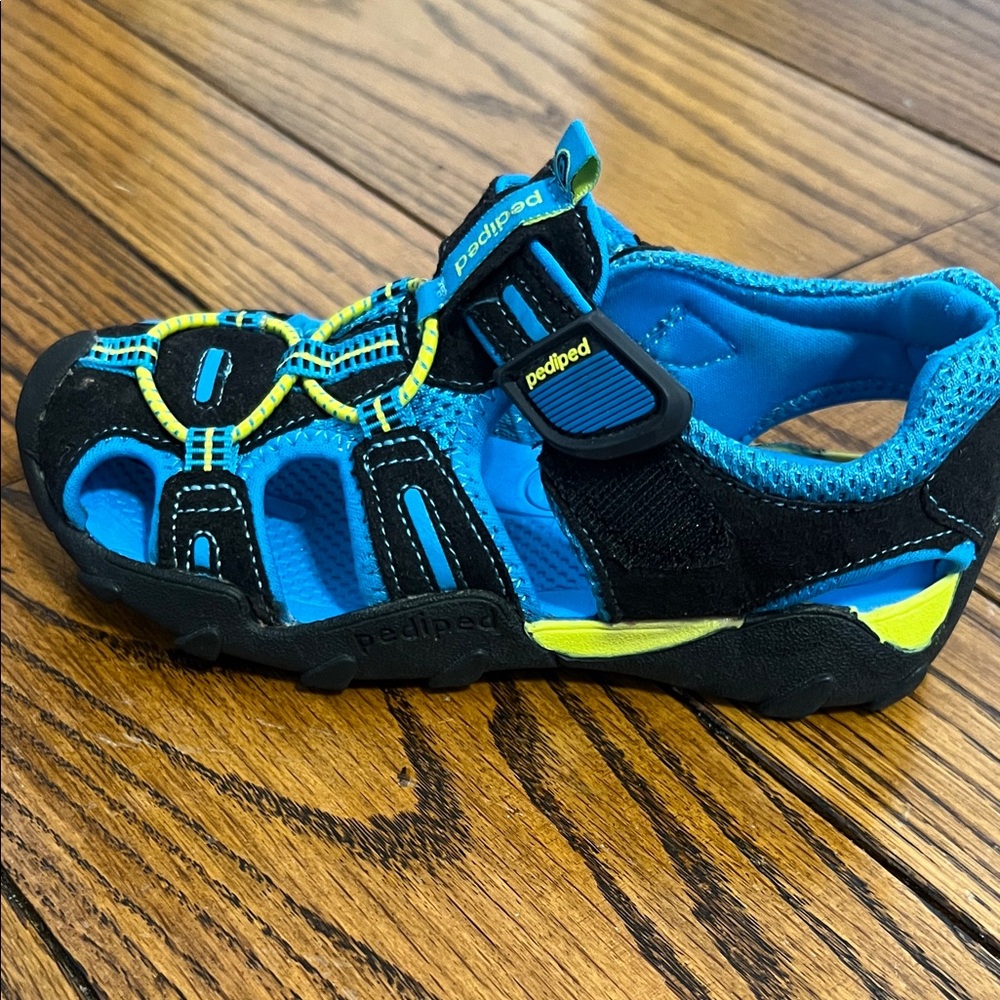 Pediped Kids Sandals in Black and Blue with Yellow Accents - Picture 6 of 16